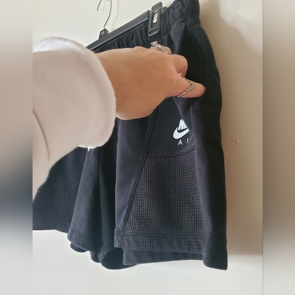 Womens Nike Fleece Shorts Size Extra Large Black - Picture 6 of 15